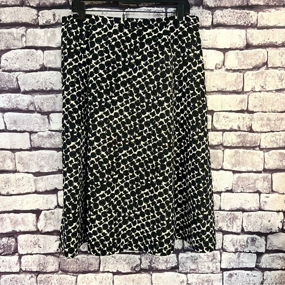 Talbots Dresses & Skirts - Talbots Black & Beige Fully Lined Flare Skirt Size 14